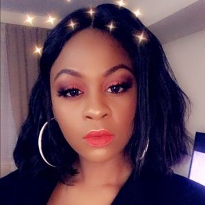 Meet your Posher, Alison